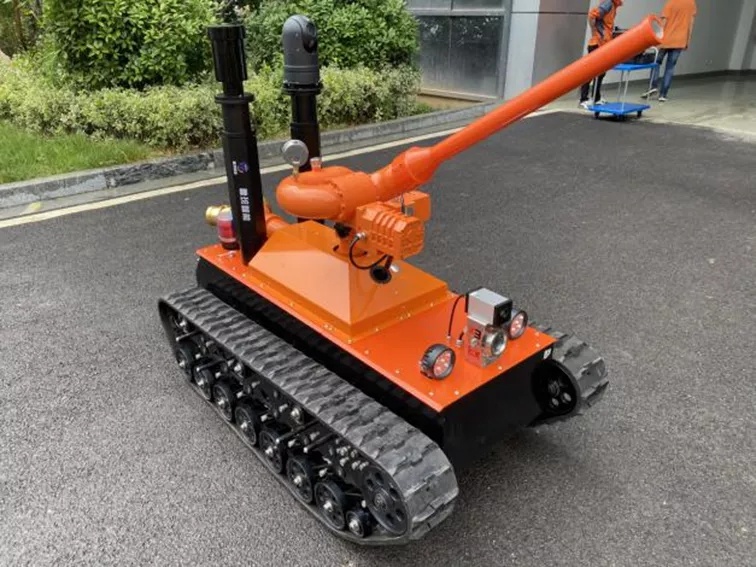 【新品發(fā)布】有了干粉滅火機器人，滅了它:電力管廊火災(zāi)