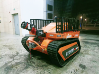 消防滅火機(jī)器人 （第3代，油動(dòng)液壓，帶水帶框）